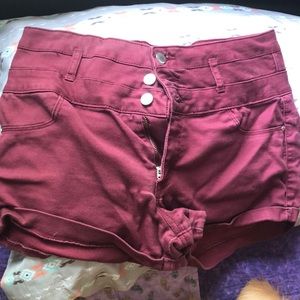 Maroon stretchy shorts